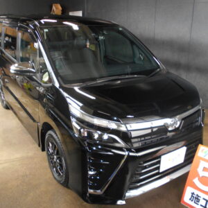 お客様名：M.M様　車種名：TOYOTA ｳﾞｫｸｼｰ　コース名：UPコート ５G