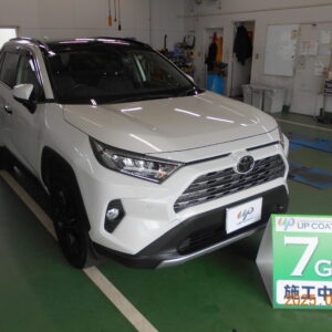 お客様名：K.M様　車種名：TOYOTA RAV4　コース名：UPコート 7G